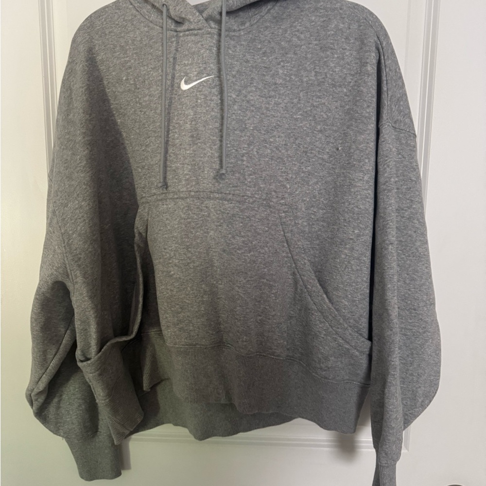 Nike Heather Gray Sweatshirt